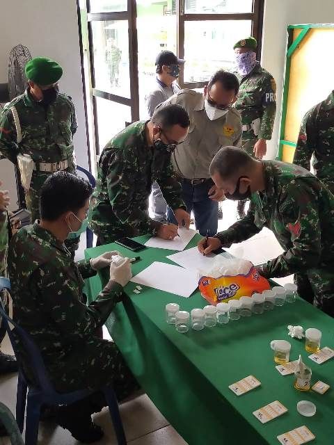 Kodim 0415 Batanghari mengadakan kegiatan Sosialisasi dan Uji Petik Pencegahan,Pemberantasan, Penyalahgunaan dan Peredaran Gelap Narkoba (P4GN). dan Sekaligus lakukan Tes Urine para personil.