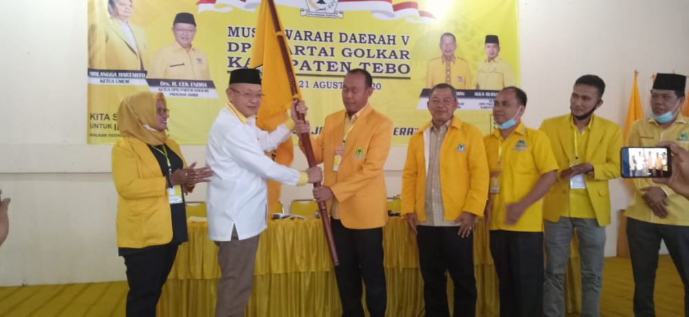 Sukandar pimpin  Golkar Tebo