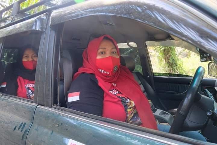  Bupati Muaro Jambi, Hj Masnah Busro SE, mengikuti jelajah alam di Event Adhyaksa Jip Club bareng JOC, KITO Offroad, IOF Pengda Jambi dan Pemkab Muaro Jambi