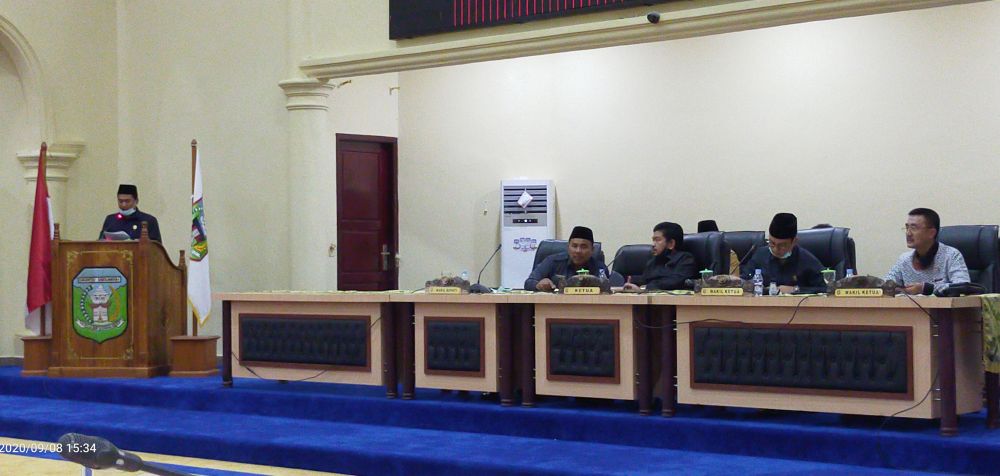 Penyampaian pandangan umum fraksi Golkar oleh H Jefri Sonnefil 