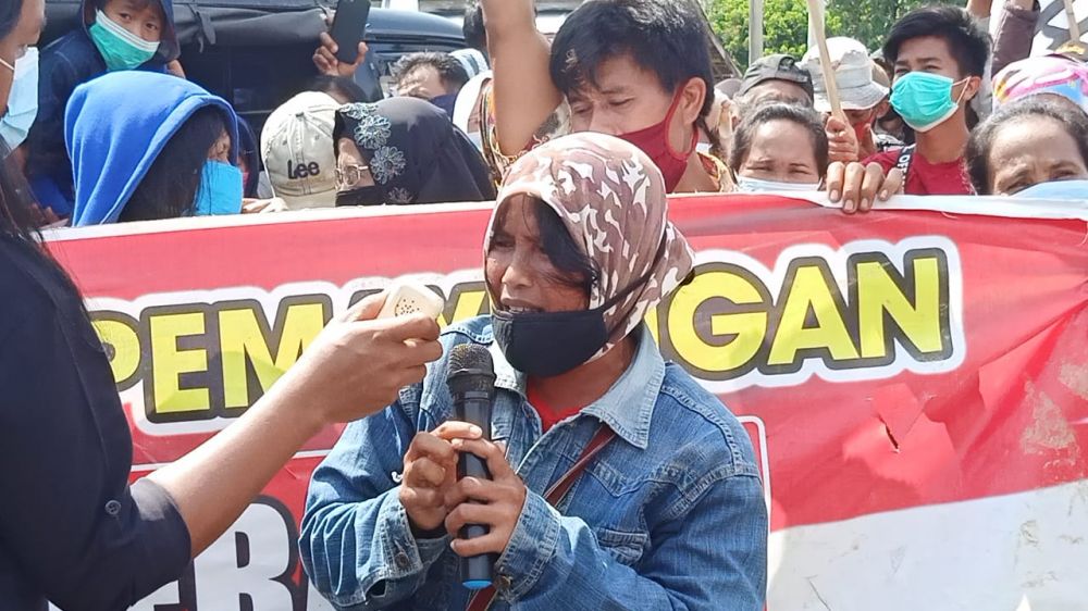 Petani yang berunjuk 