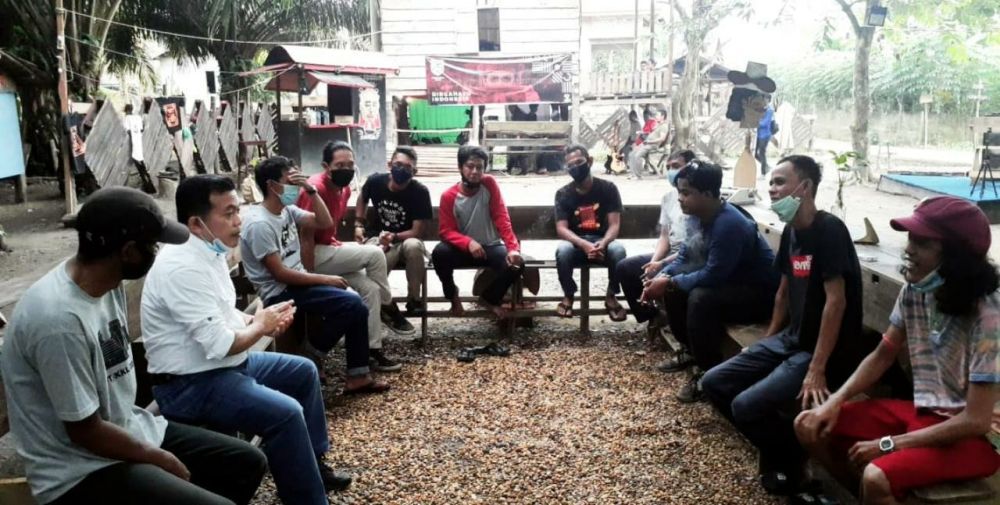 Al Haris berbincang dengan millenial di Muarojambi