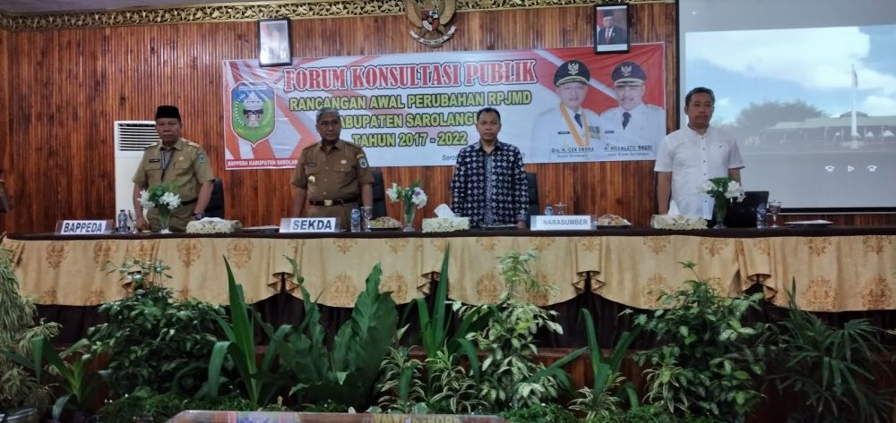 Sekda Ir Endang Abdul Naser dan Kepala Bappeda H Lukman (dok)