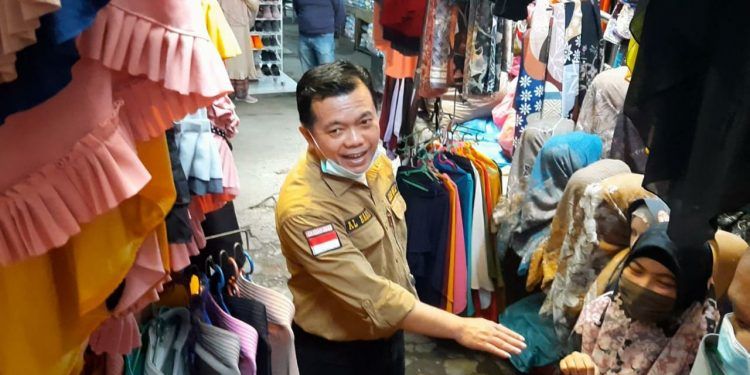 Al haris menyapa pedang gang siku