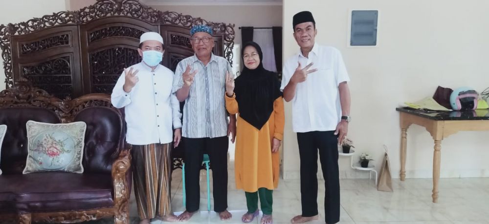 Al Harsi foto bersama keluarga H As'ad