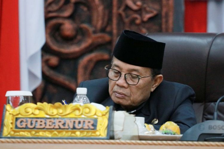 Gubernur Jambi Fachrori Umar