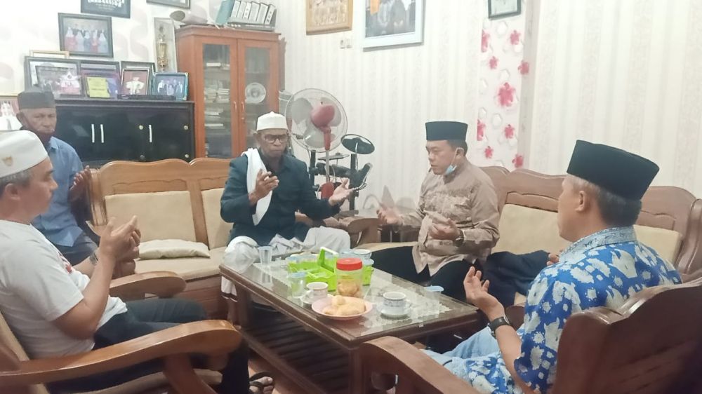 Abu Bakar Jamalia mendoakan al Haris
