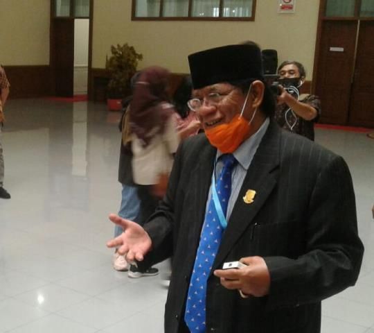 Wakil Ketua DPRD Provinsi Jambi Burhanuddin  Mahir