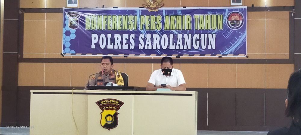 Kapolres Sarolangun, AKBP Sugeng Wahyudiyono dan Kasat Reskrim AKP Bagus Faria