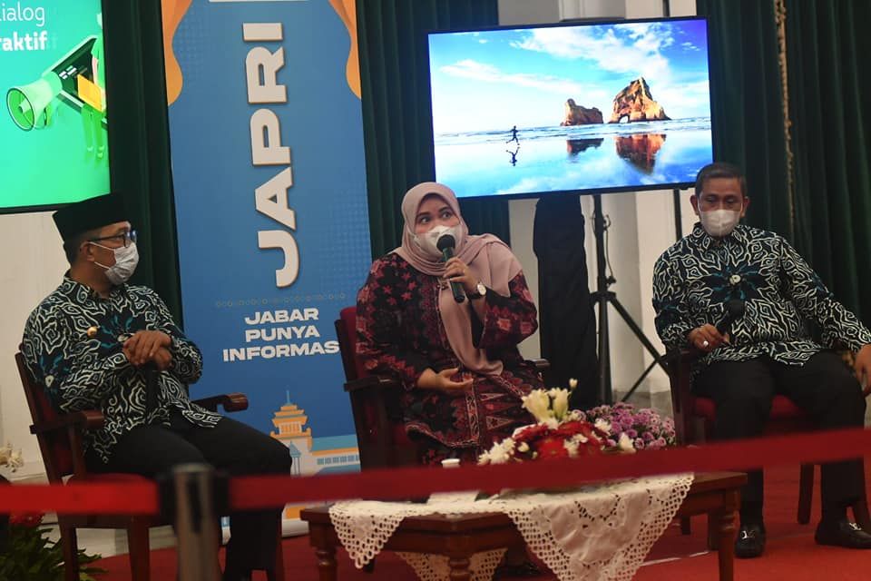 Bupati  Masnah menyampaikan sambutan.
