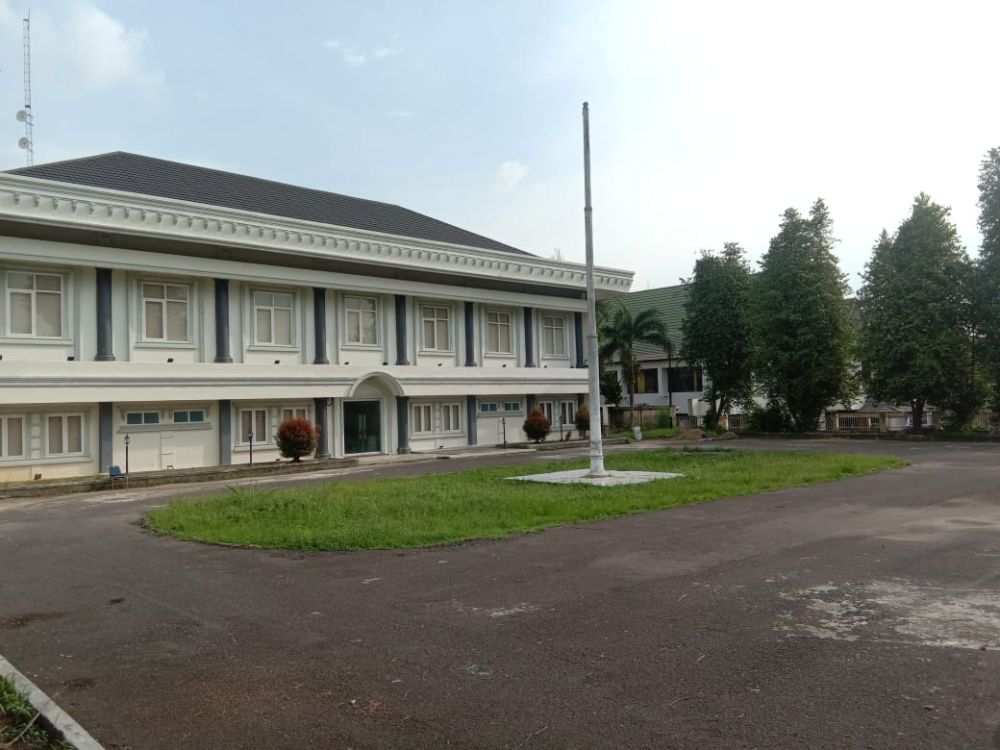 Gedung baru DPRD Provinsi Jambi dibangun sejak tahun 2019, saat ini belum ditepati.