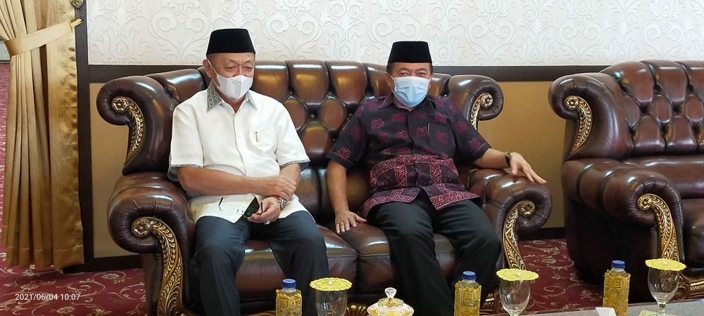 H Al Haris dan H Cek Endra di Rumdis Bupati Sarolangun