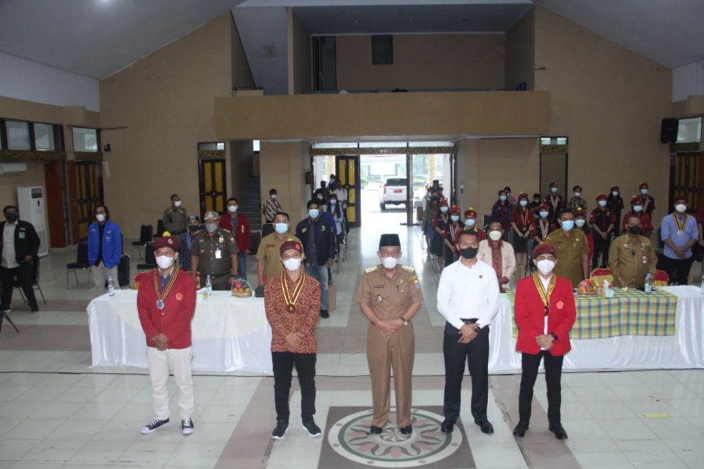 Wakil Gubernur Jambi Drs. H. Abdullah Sani membuka Acara Seminar Nasional PMKRI di Aula BPSDM Provinsi Jambi, Senin (13 September 2021).