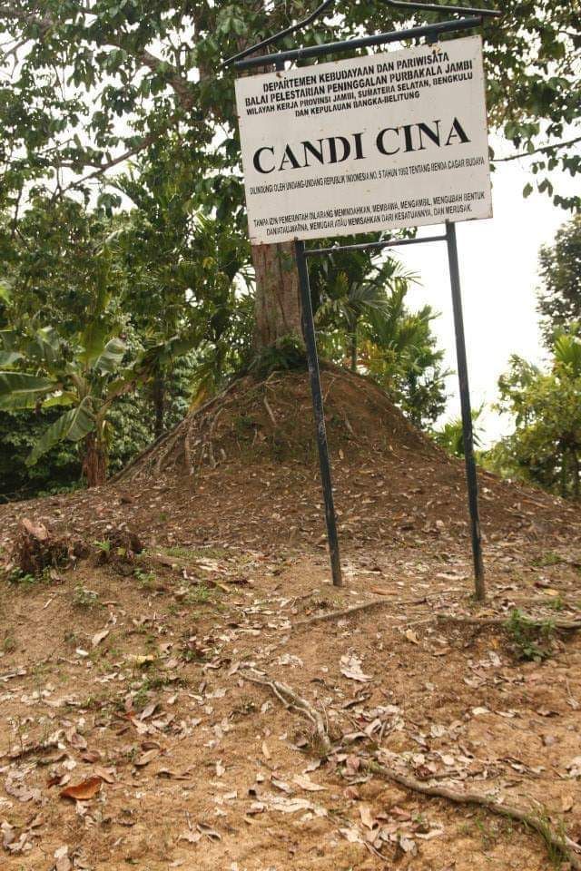 Salah satu candi yang belum dipugar
