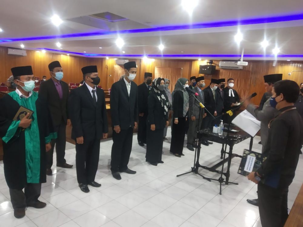 Pejabat yang dilantik
