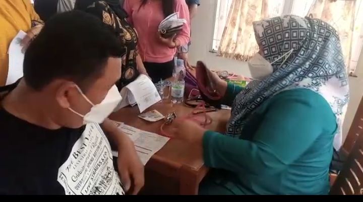 Vaksin massal di rimbo bujang