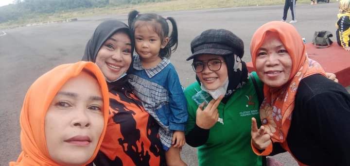 Ketua DPC Srikandi PP Tebo bersama Ketua PERSANI dan ASKI Tebo serta Tantri Organizer
