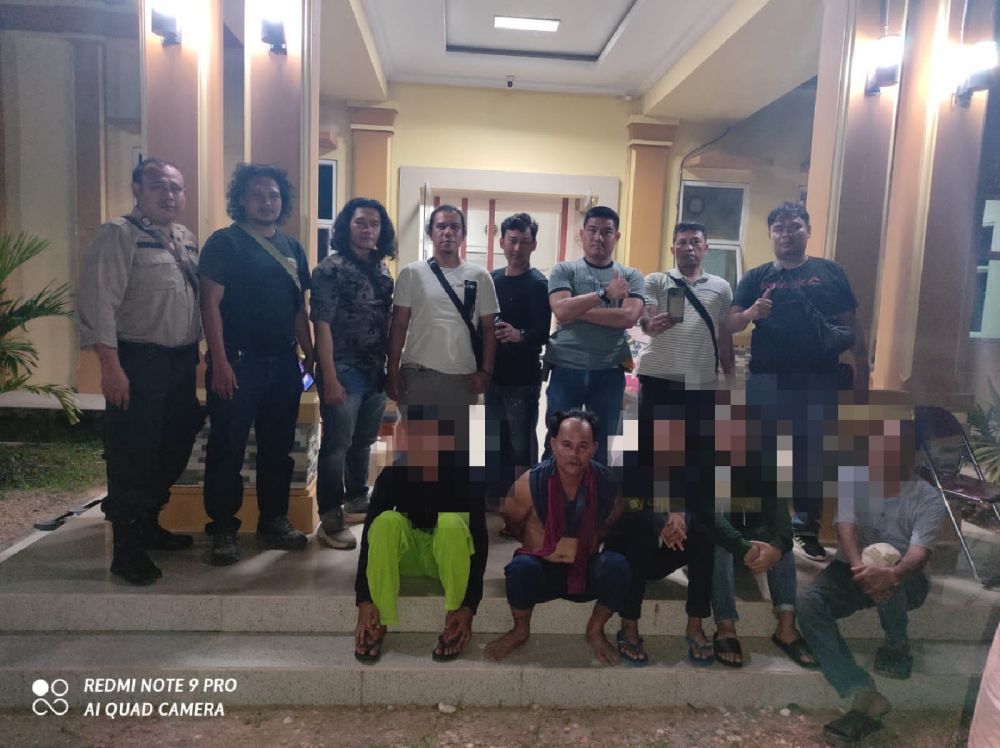 Anggota Polsek Sungai gelam bersama pelaku pencurian sekaligus penadahnya