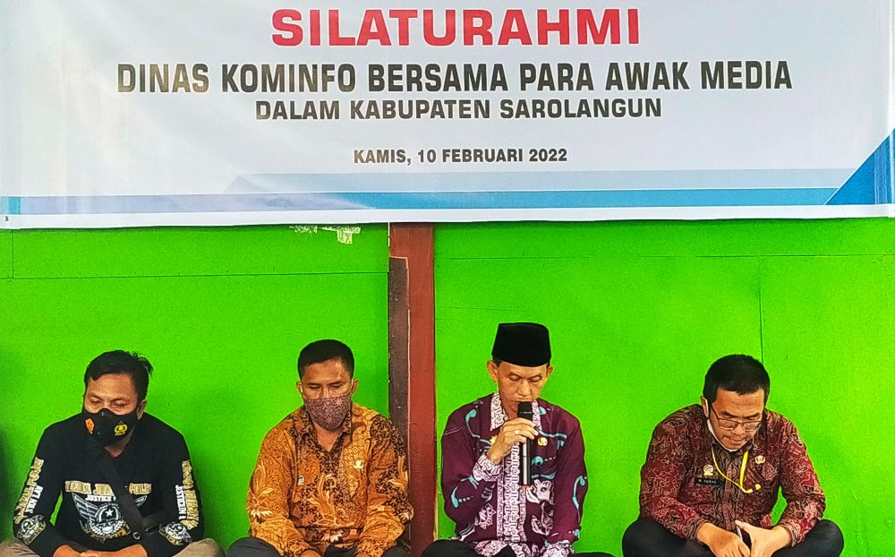 Kepala Dinas Kominfo M Idrus didampingi Sekdin, Sugeng Mulyadi Essa dan Kabid IKP, M Iqbal
