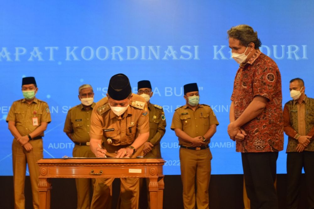 Rapat Koordinasi Kenduri Swarna Bhumi, bertempat di Auditorium Rumah Dinas Gubernur Jambi, Senin (14/03/2022).