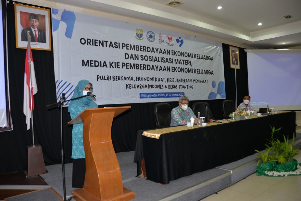 Orientasi pemberdayaan ekonomi keluarga dan sosialisasi materi dan media KIE pemberdayaan ekonomi keluarga akseptor, Selasa (15/3) bertempat di hotel Wiltop.