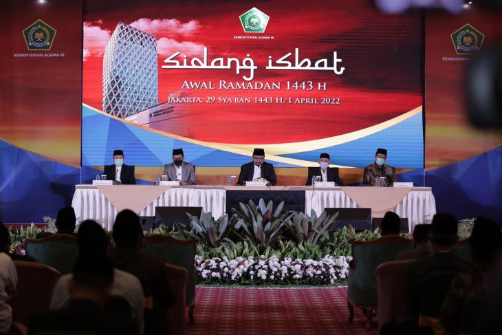 Suasana penetapan 1 Ramadhan 1443 Hijriah/2022 Masehi di Gedung Kementerian Agama, Jakarta, Jumat (1/4/2022).