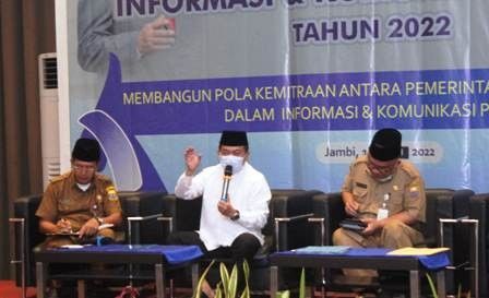 Rapat Koordinasi Informasi Publik Tahun 2022, bertempat di Aston Hotel Jambi, Senin (11/04/2022)