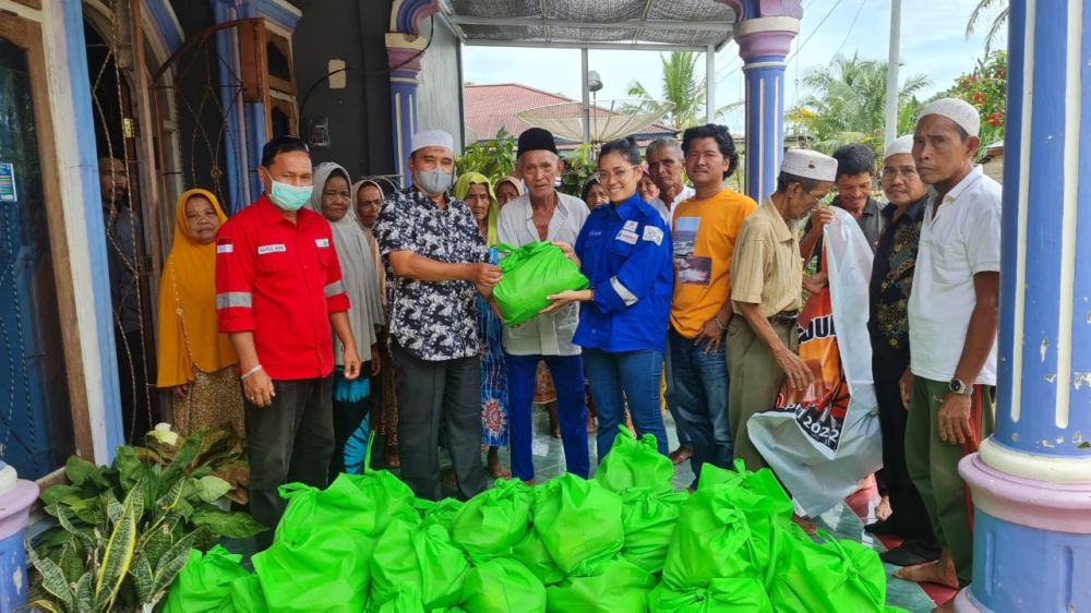 SKK Migas dan KKKS Seleraya Merangin Dua melakukan kegiatan sosial di bulan Ramadhan yang penuh berkah dengan membagikan paket sembako sekaligus buka puasa bersama. 