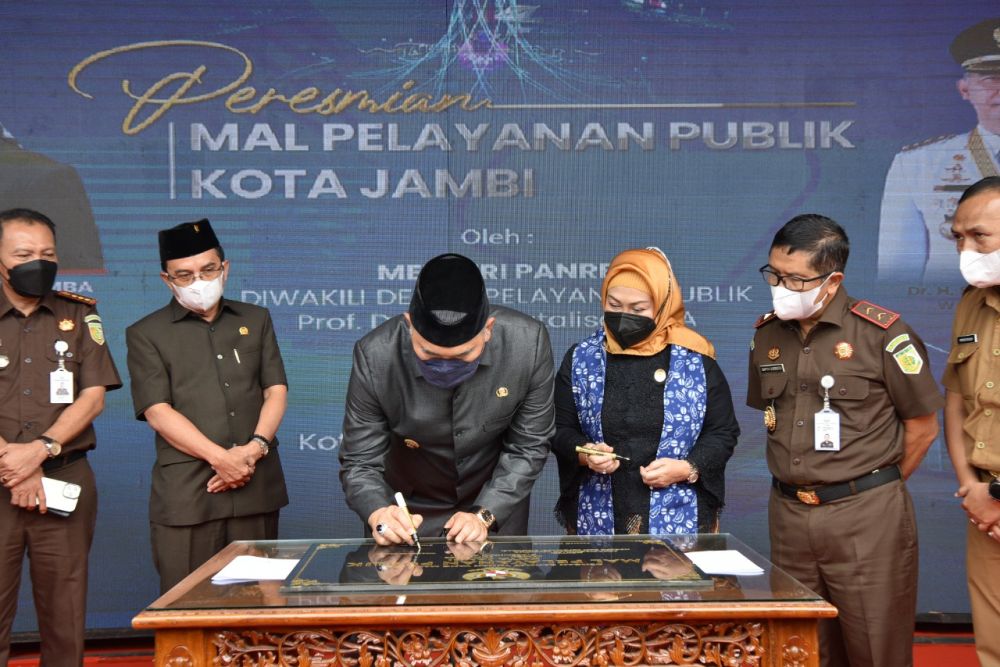 Launching Mal Pelayanan Publik (MPP) Kota Jambi dalam melakukan pelayanan bagi masyarakat. Senin (20/06). 