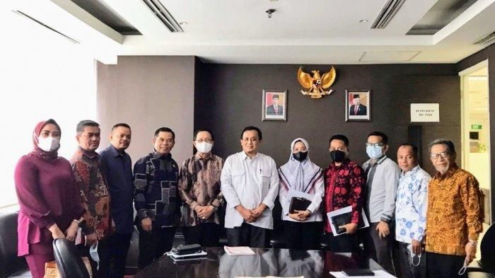 Badan Anggaran (Banggar) DPRD Provinsi Jambi melakukan kunjungan ke Kementerian Dalam Negeri (Kemendagri) bidang Keuangan Daerah