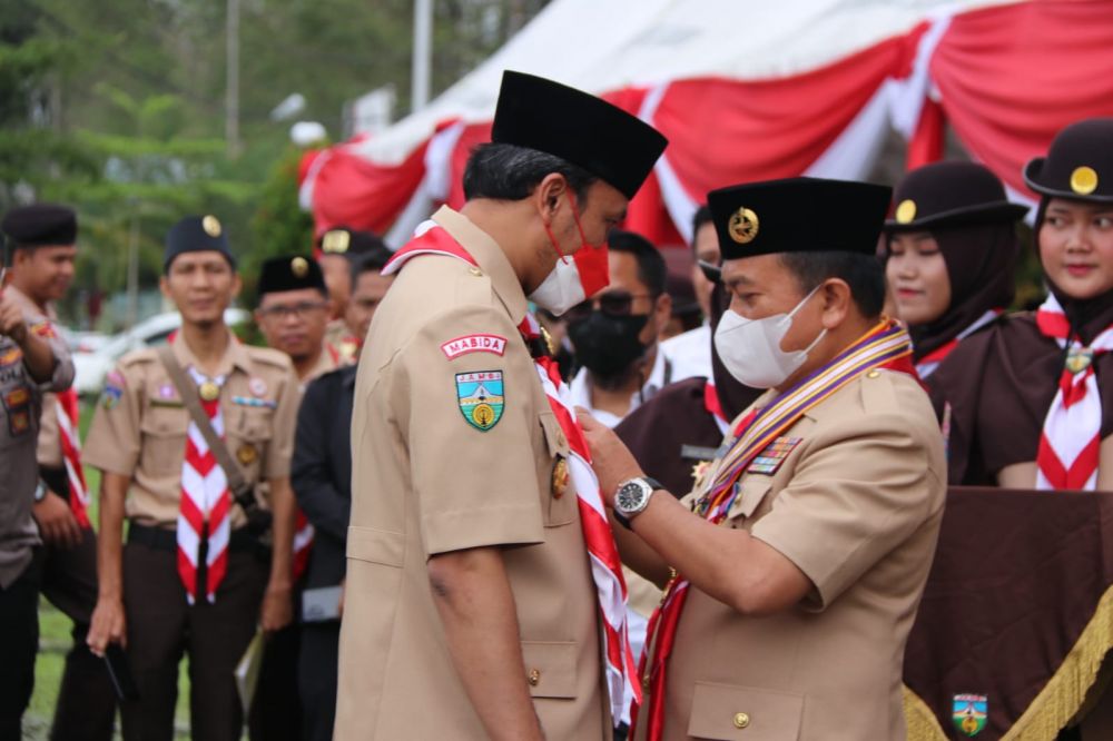 Peringatan Hari Pramuka ke-61 Tingkat Provinsi Jambi tahun 2022, bertempat di Halaman Kantor Gubernur Jambi, Rabu (07/09/2022).