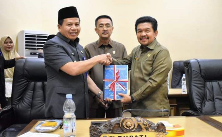 Penyerahan dokumen RKUA PPAS APBDP Tahun 2022 