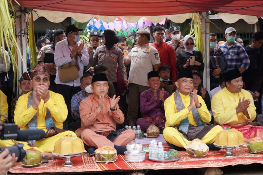 Acara Kenduri Lawang Swarnabhumi Rangkaian Kegiatan Kenduri Swarnabhumi, bertempat di Kampung Laut Kecamatan Kuala Jambi Kabupaten Tanjung Jabung Timur, Senin (19/09/2022).