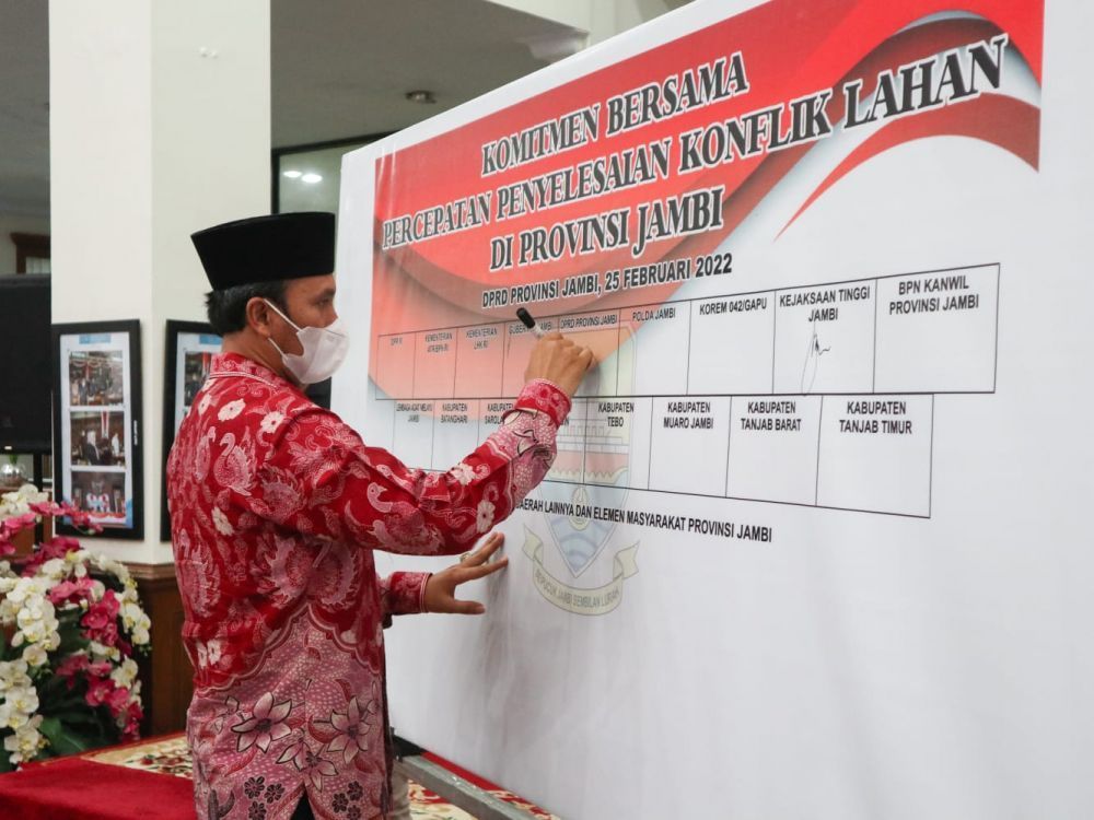 Ketua DPRD Provinsi Jambi Edi Purwanto