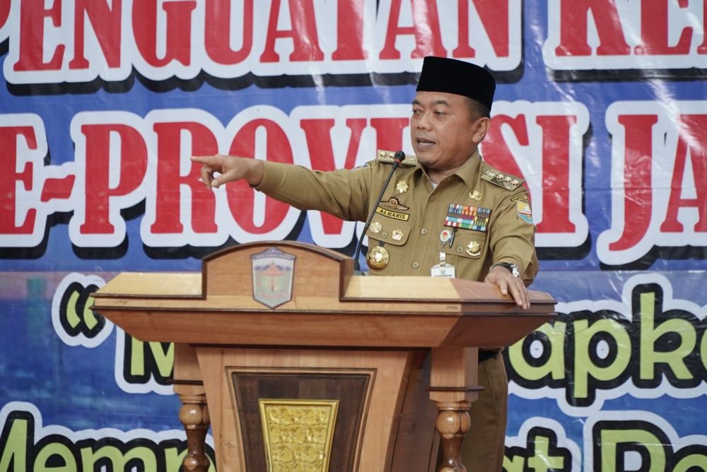 Gubernur Jambi Al Haris 