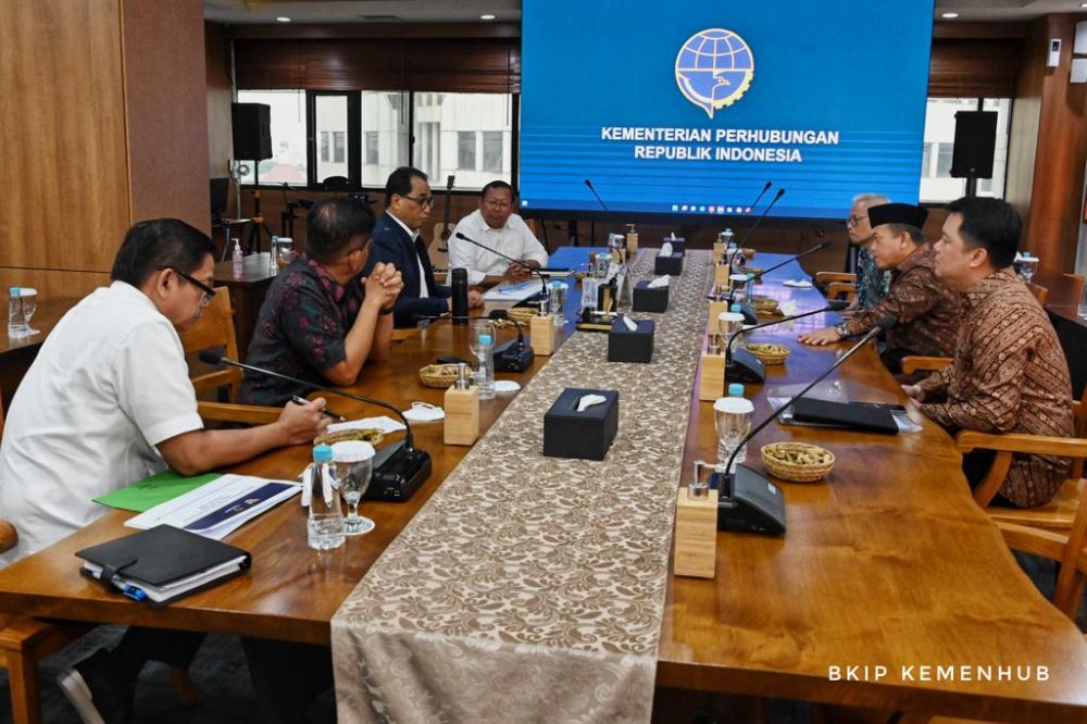 Pembahasan jalan khusus batubara Menteri Perhubungan bersama Gubernur Jambi. 