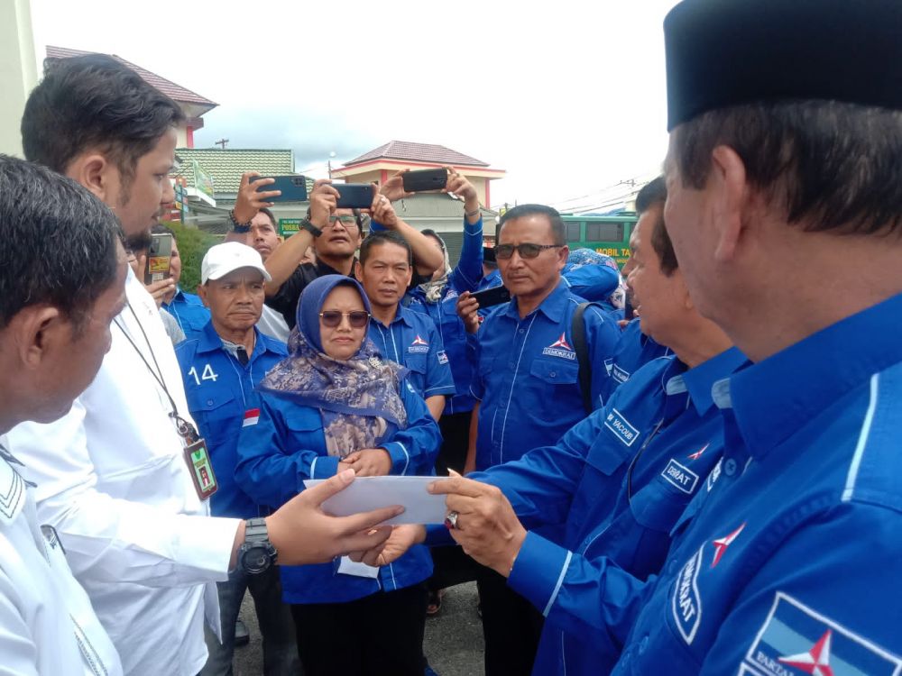 DPC Demokrat Kerinci Berbondong Antar Surat Perlindungan Hukum dan Keadilan Melalui Pengadilan Sungaipenuh