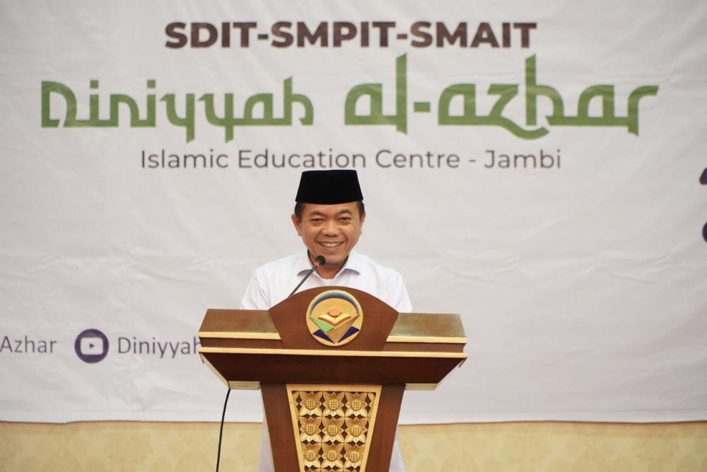 Gubernur Jambi Al Haris