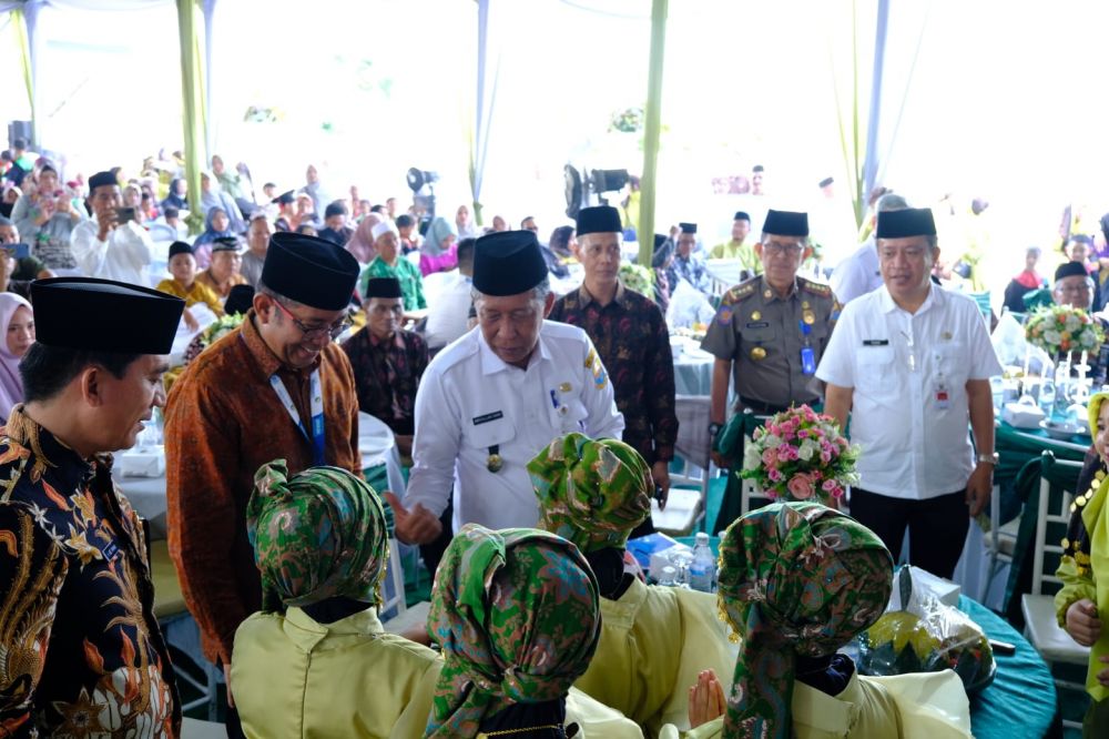 Wakil Gubernur Jambi Drs. H. Abdullah Sani,M.Pd.I menghadiri Khatam Al-Qur'an dan Wisuda Iqro’ serta Perpisahan Siswa Madrasah Ibtidaiyah dan Raudhatul Athfal Nurul Hidayah Jambi