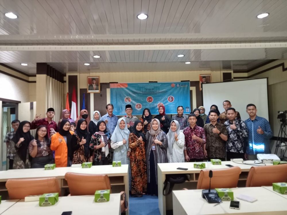 Foto Usai Melaksanakan Seminar Nasional 