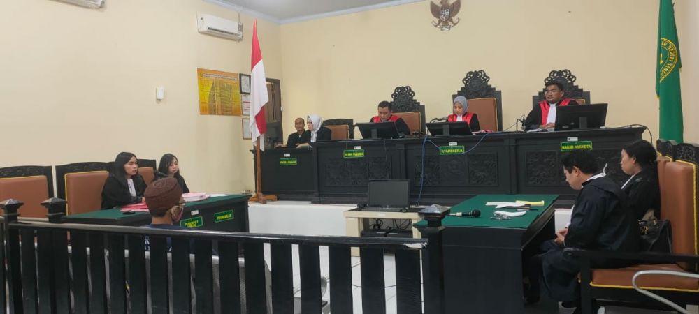 Jalannya persidangan ustad cabul