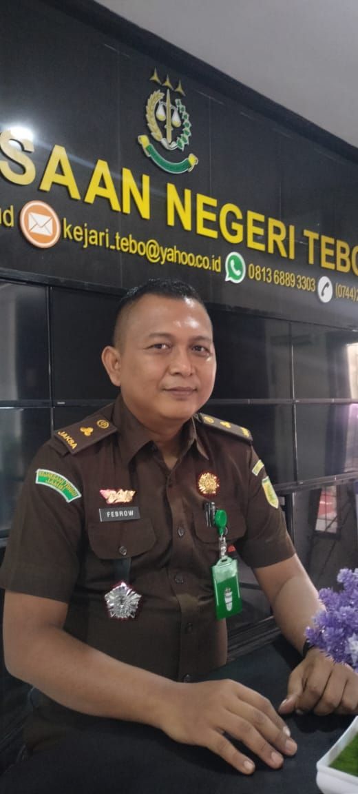Febrow Adiaksa Soeseno Kasi Intel Kejari Tebo