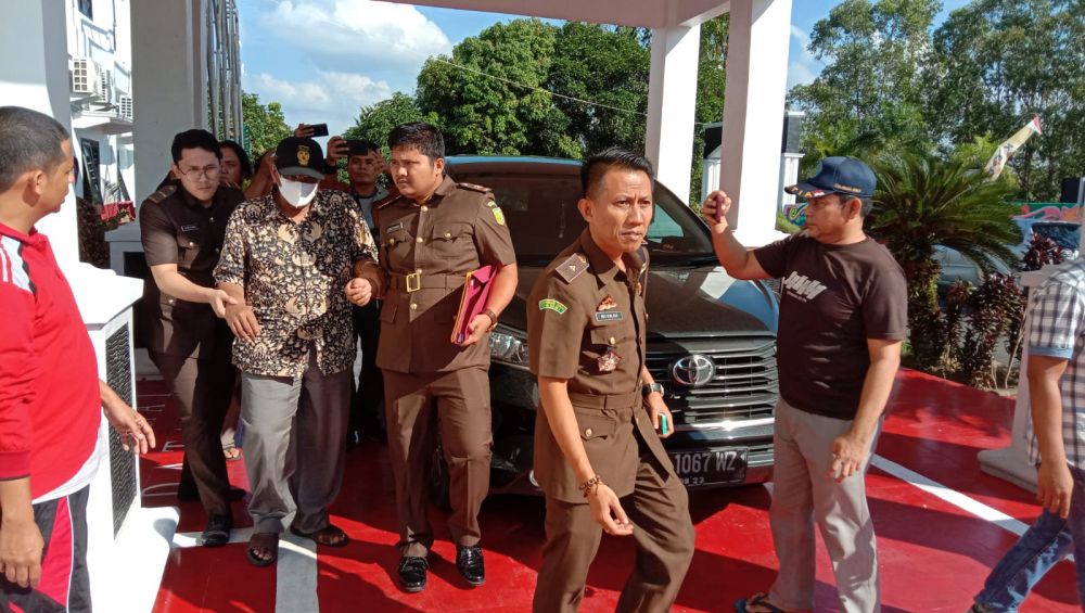 Terpidana Ismail Ibrahim saat dieksekusi menuju Lapas Bungo dari Kejari Tebo