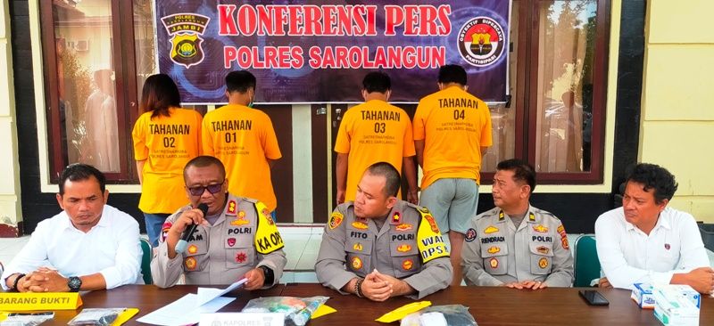 Konferensi Pers Polres Sarolangun 