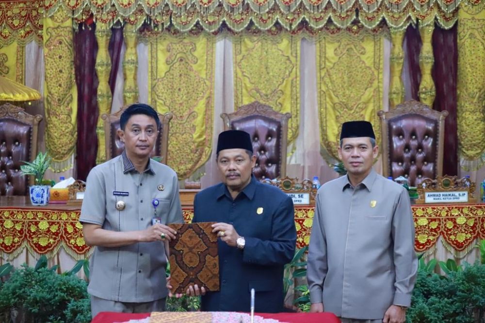 Wakil Ketua I Junaidi, Wakil Ketua II Ahmad Haikal dan Pj Bupati