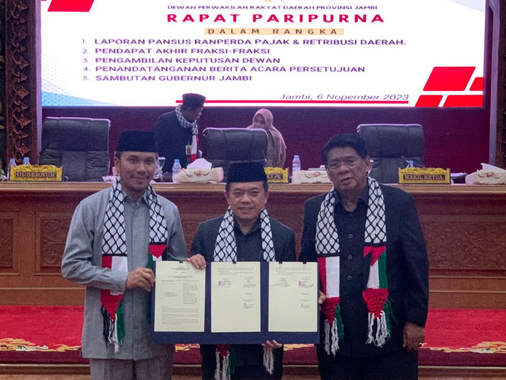 Pengesahan Ranperda Pajak dan Retribusi Daerah