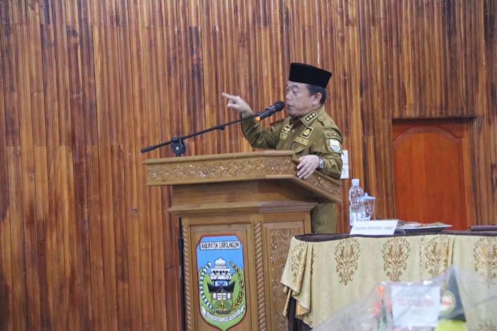 Gubernur Jambi Al Haris