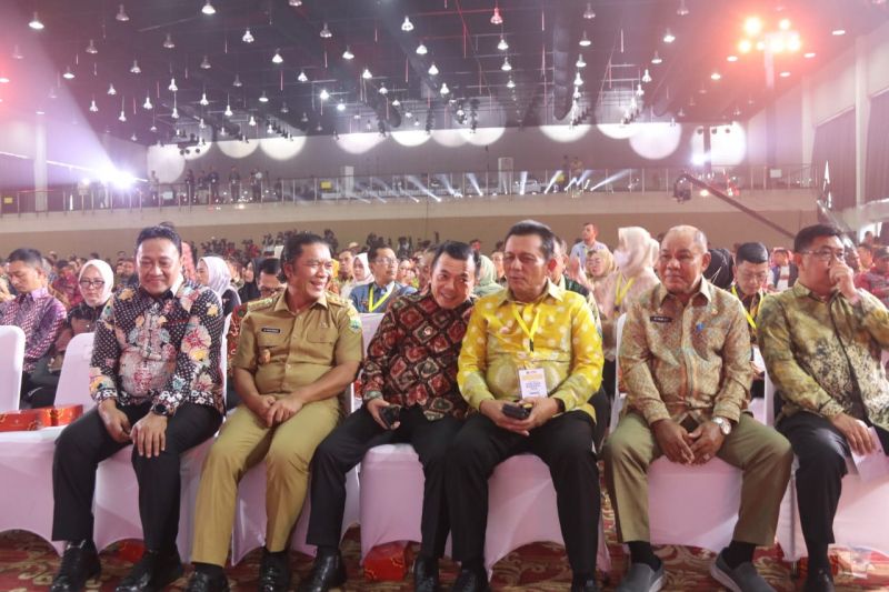 Gubernur Jambi Al Haris saat menghadiri puncak HPN 2024, Selasa (20/2).