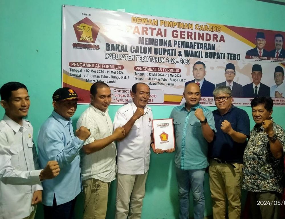 ARB menerima Formulir Pendaftaran dari Pengurus Gerindra Tebo