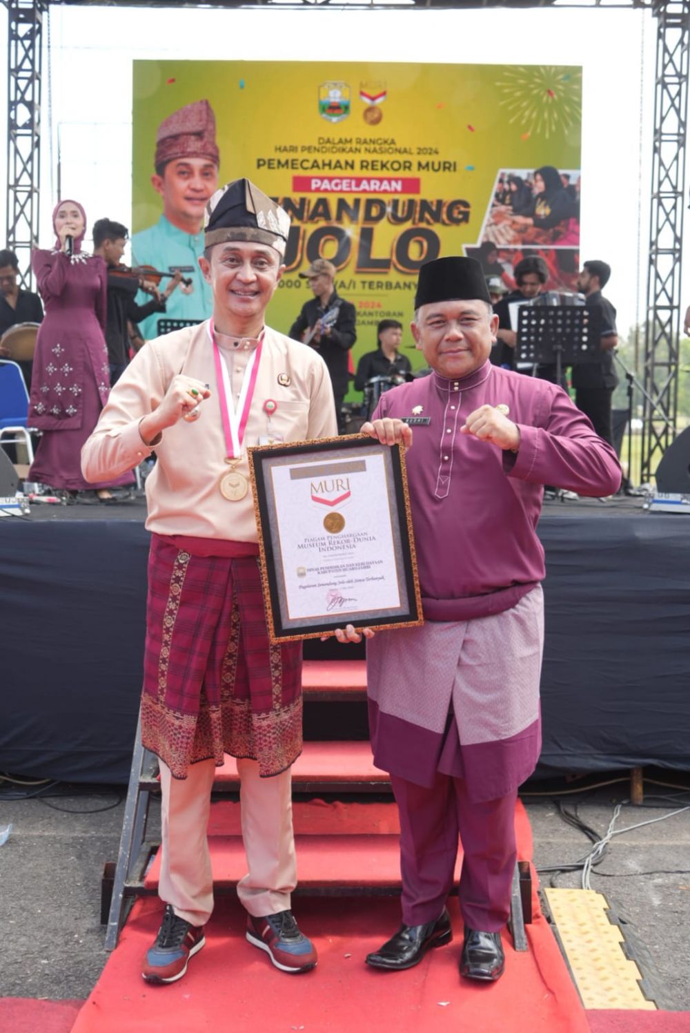 Pj Bupati Muarojambi Bahyuni Deliansyah dan Sekda Budhi